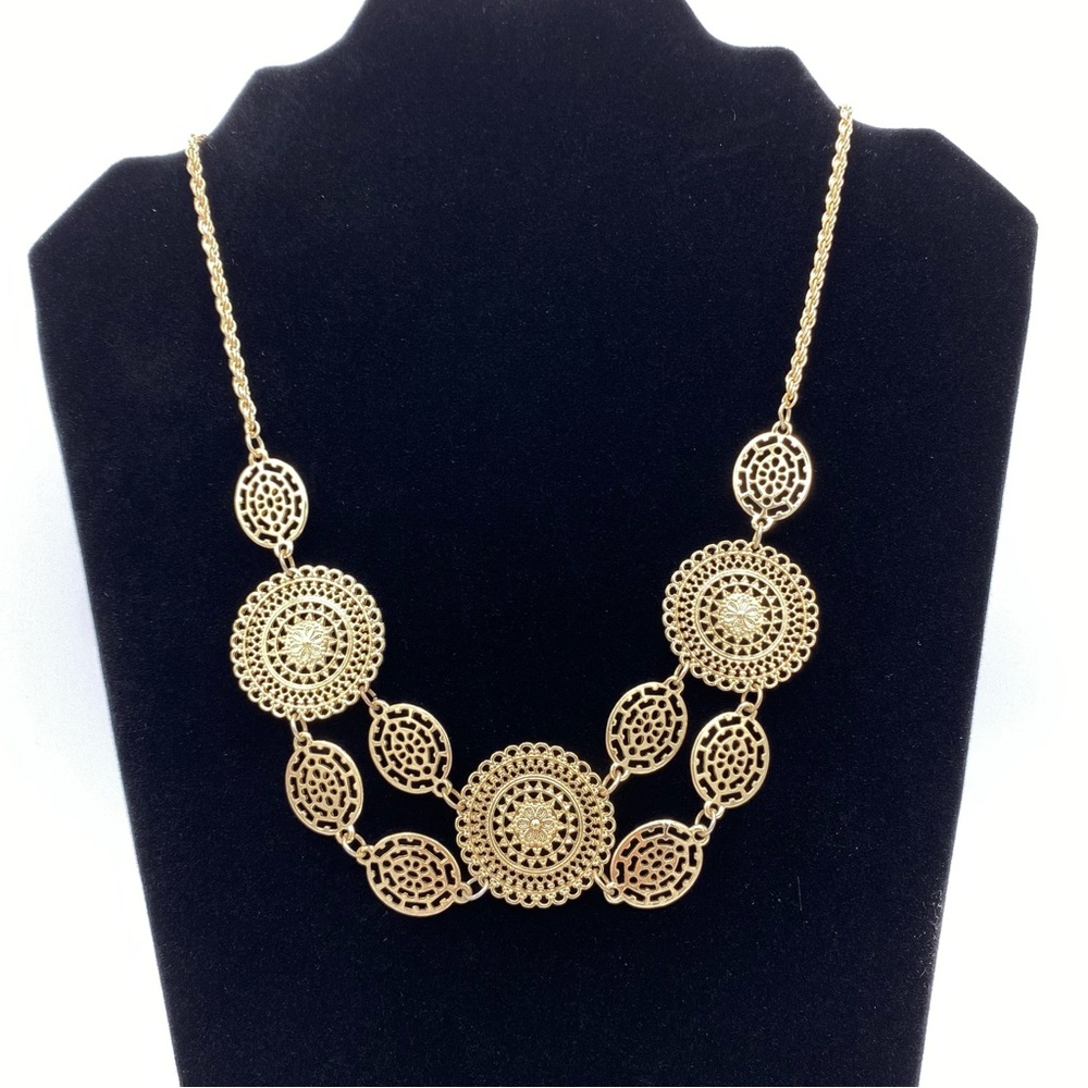 Gold Tone Mandala Collar Style Necklace Twisted Rope Chain Statement Station